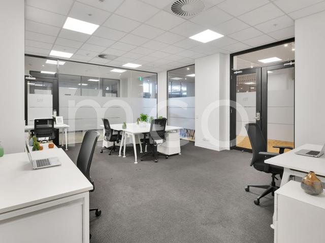 Office for rent in Toombul, Queensland