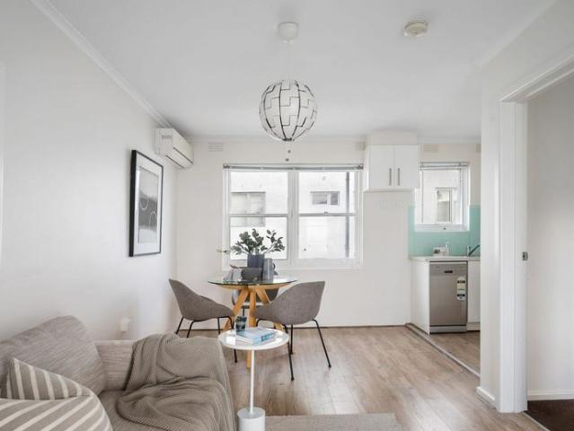 Apartment for rent in Brooklyn, Melbourne