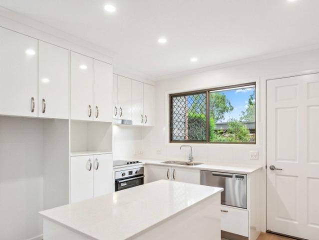 Villa for sale in Toombul, Queensland