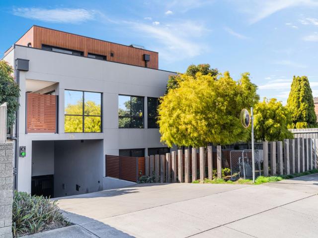 Apartment for rent in Camerons Creek, Victoria