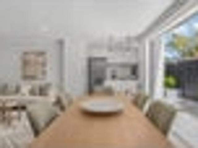 Townhouse for sale in Days Bay, Wellington