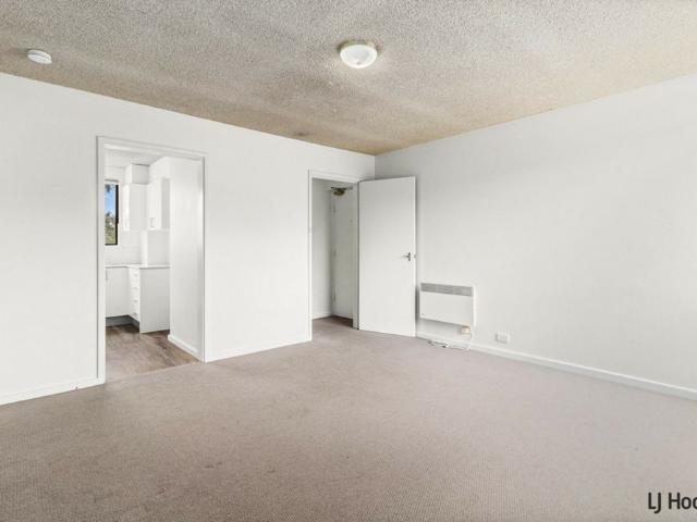 Apartment for rent in Curtin, District of Woden Valley