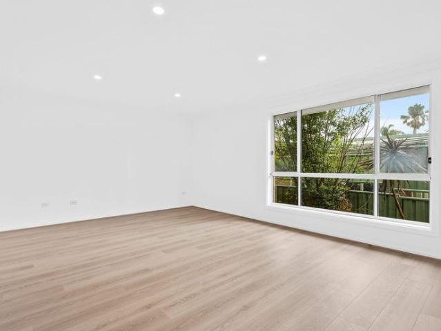 House for rent in Wollongong West, New South Wales