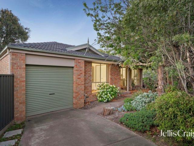 Apartment for sale in Mooroolbark Heights Estate, Melbourne