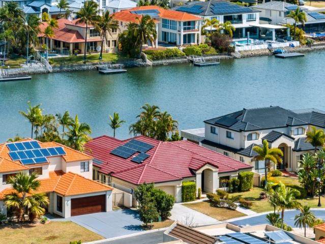 House for sale in Champagne Boulevard, Gold Coast City