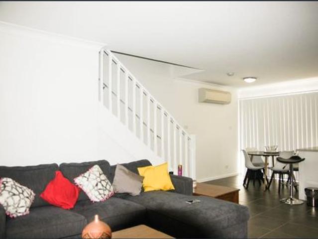 Townhouse for rent in Ambergate, New South Wales