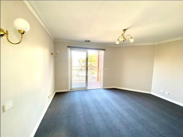 Townhouse for rent in Camerons Creek, Victoria