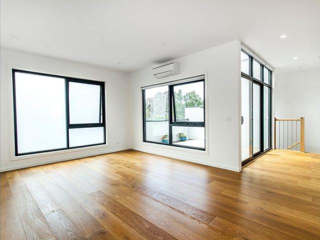 Townhouse for rent in Camerons Creek, Victoria