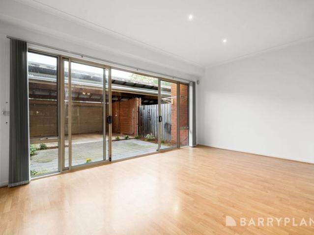 Townhouse for rent in Camerons Creek, Victoria