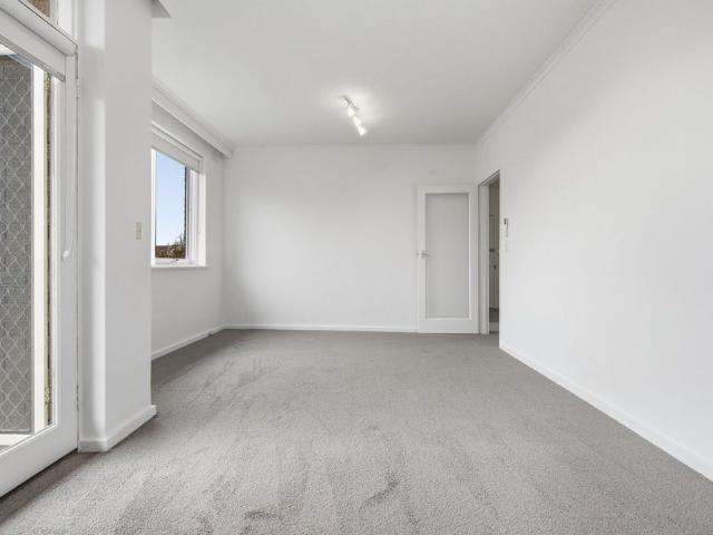Apartment for rent in Elwood, Melbourne