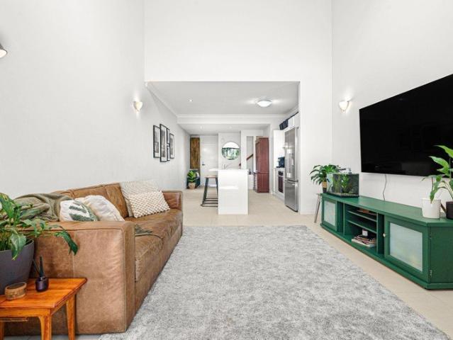 Townhouse for sale in Corinda, Greater Brisbane