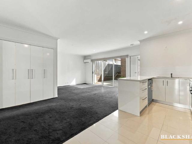Townhouse for rent in Casey, District of Gungahlin