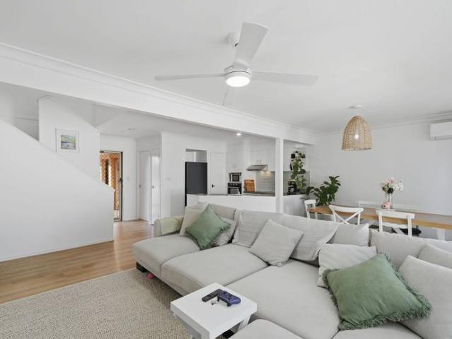 Townhouse for rent in Fernbrook, Queensland