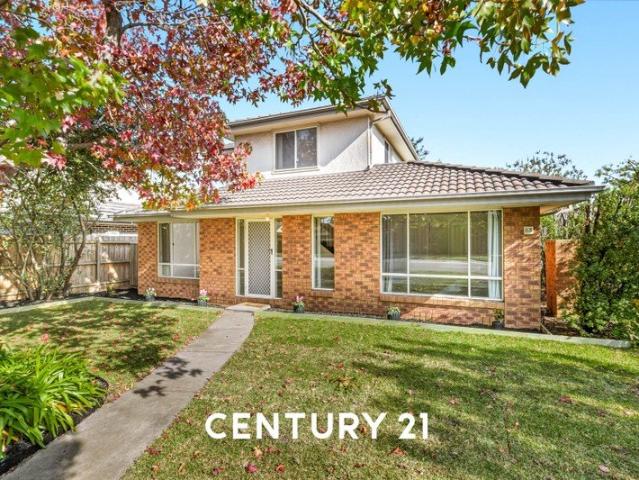 Townhouse for sale in Camerons Creek, Victoria