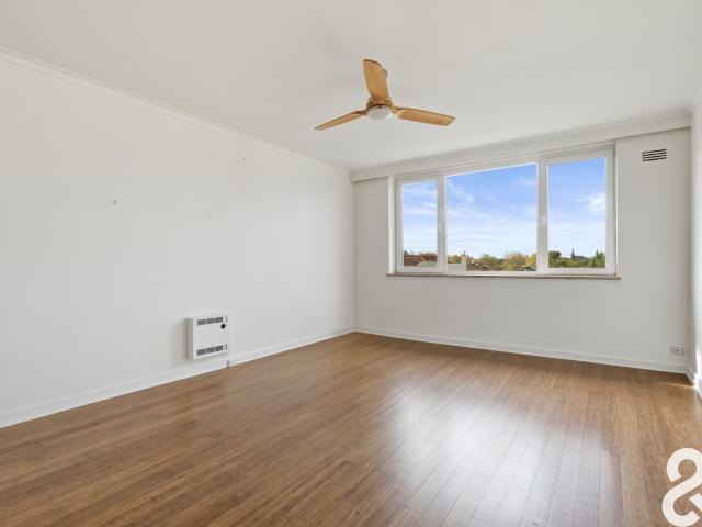 Apartment for rent in Carlton North