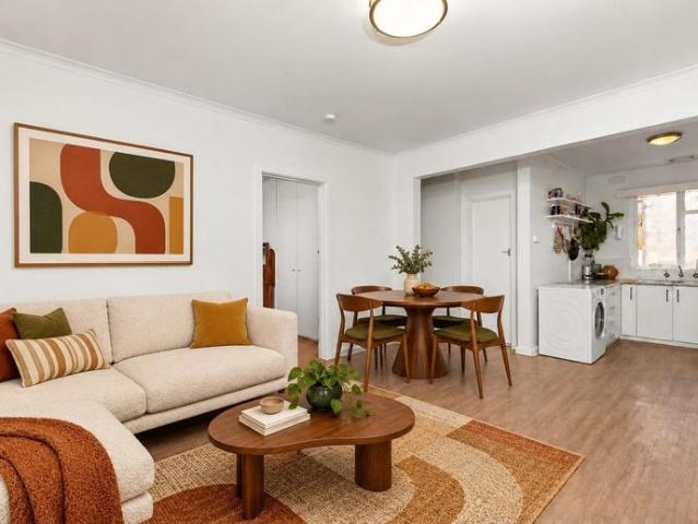Apartment for rent in St Kilda, Melbourne