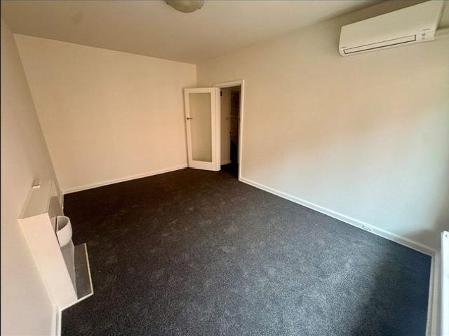 Apartment for rent in St Kilda East, Melbourne