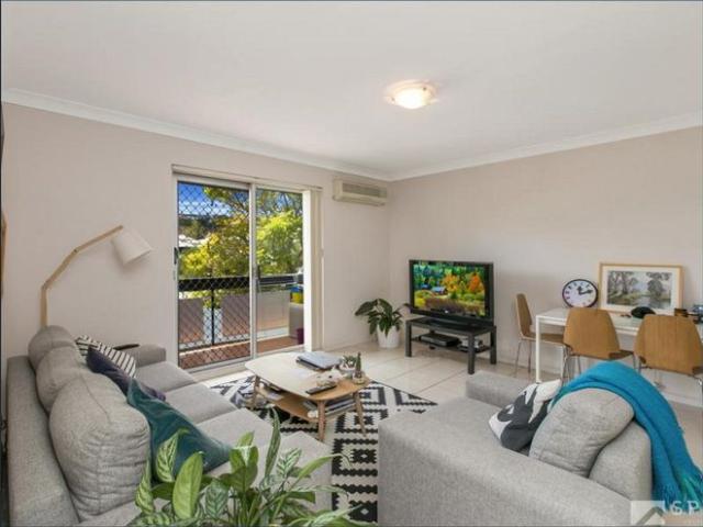 Apartment for rent in Toombul, Queensland