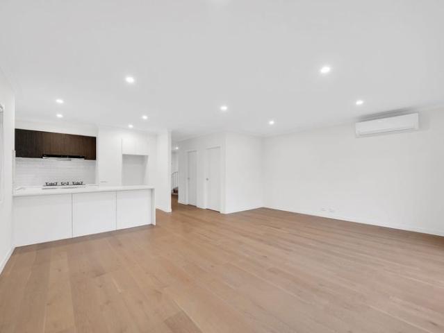 Townhouse for rent in Camerons Creek, Victoria
