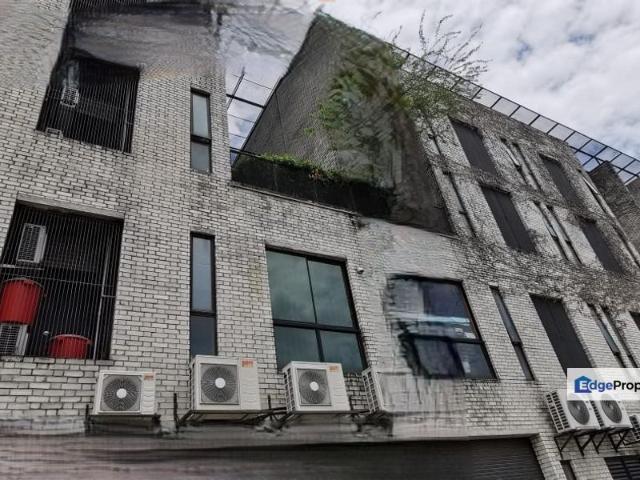 Shop for sale in Petaling, Alam Impian