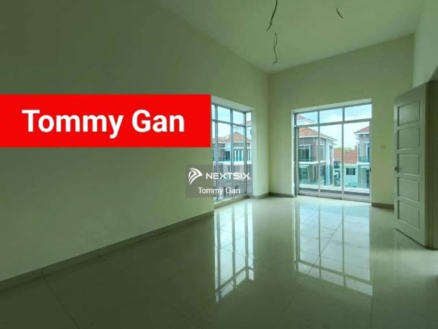 Warehouse for sale in Johor