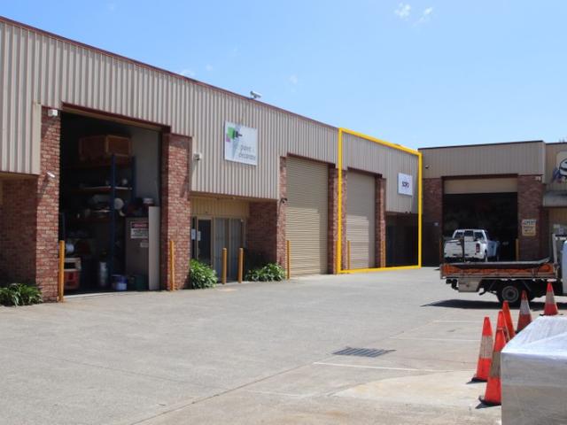 Warehouse for rent in Oak Flats Dc, New South Wales