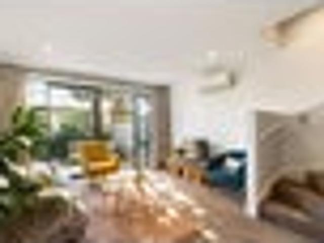 Townhouse for sale in Matata, Wellington