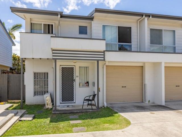 Townhouse for sale in Deception Bay, Queensland