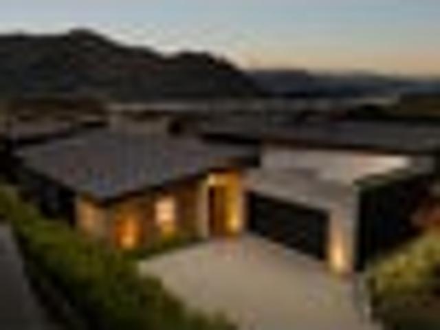 House for sale in Otakou