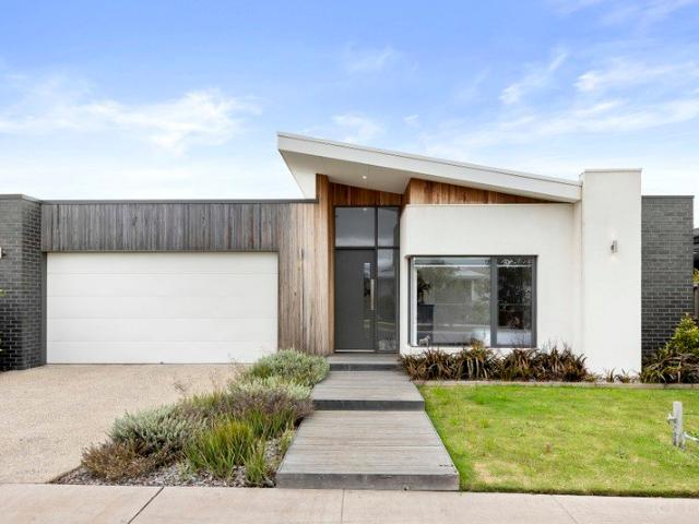 House for sale in Ocean Grove, Victoria