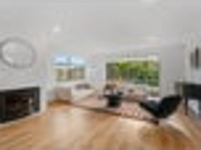 House for sale in Paremoremo