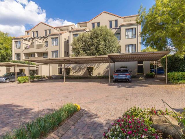 Apartment for rent in Paulshof, Sandton