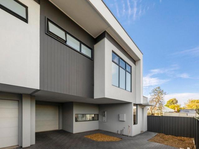 Townhouse for sale in Horseshoe Creek, South Australia