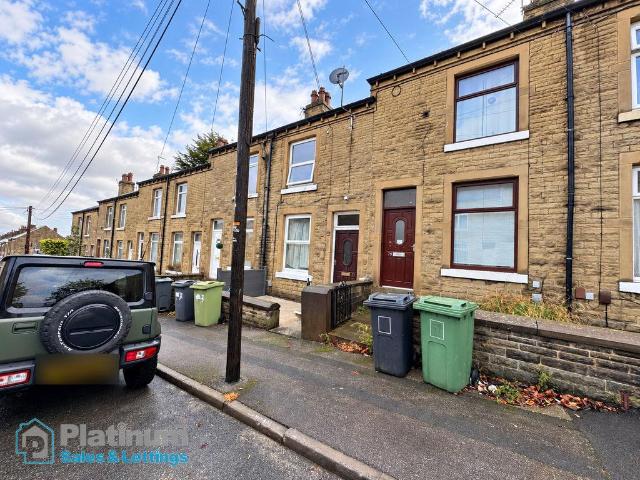 House for rent in Yews Hill, Kirklees
