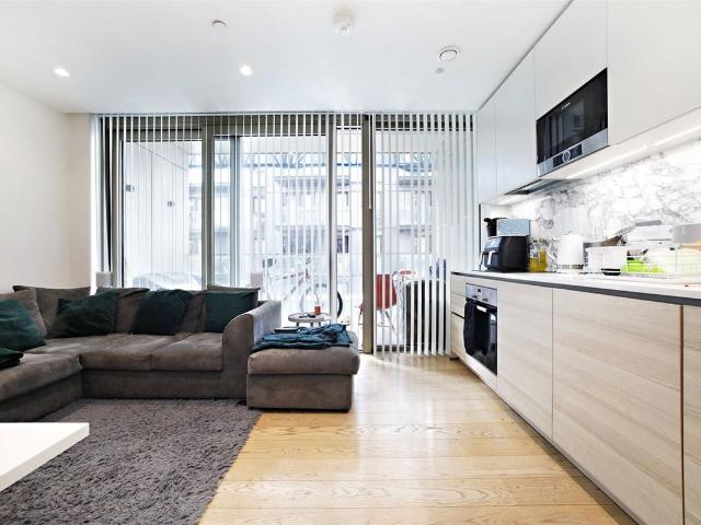 Studio for rent in East Greenwich, Greater London