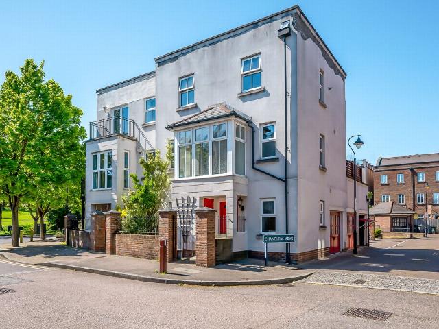 House for rent in Swanscombe and Greenhithe, Monks Orchard