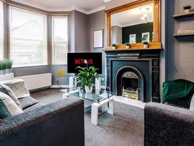Apartment for rent in Hoole, Two Mills
