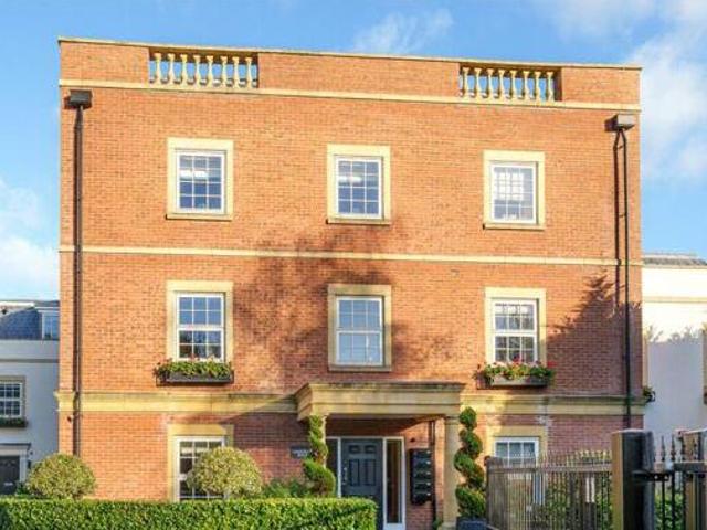 House for sale in Hertfordshire