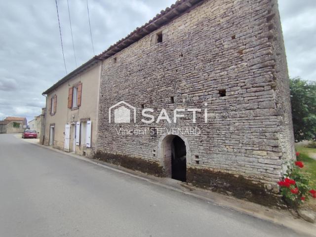 Maison vente à Confolens, Ligné