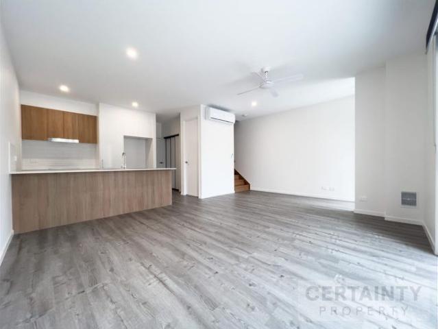Townhouse for rent in Kings Creek, Queensland