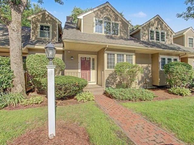 Condo for sale in Hopkinton, Massachusetts