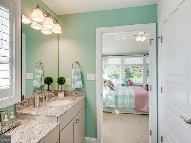 Condo for sale in Delaware