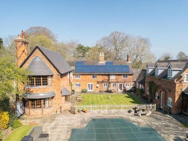 House for sale in New Bilton, Warwickshire