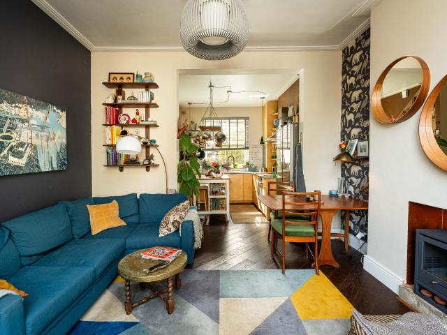 Apartment for rent in Myatt's Fields, Greater London