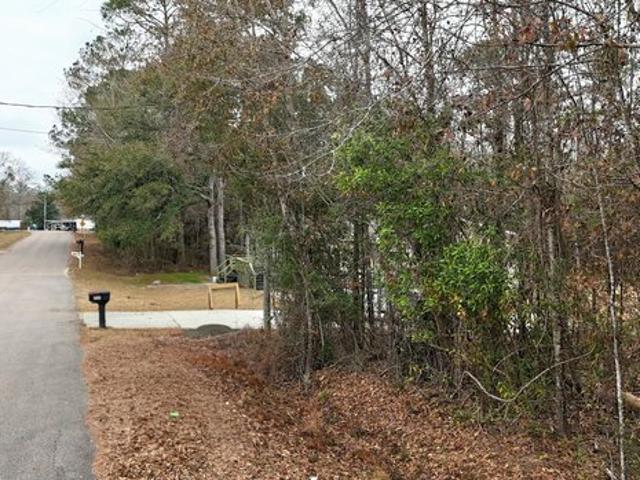 Land for sale in Diamondhead, Mississippi