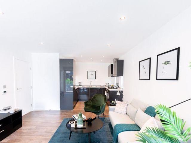 House for rent in Bromley-by-Bow, Bow