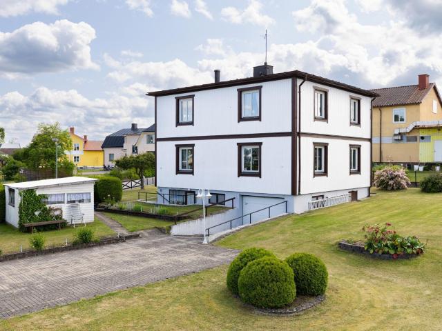 Villa till salu i Mjölby