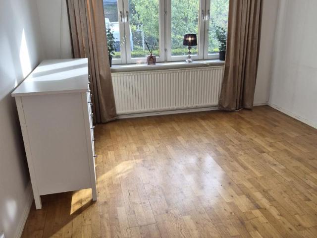 Lägenhet hyra i Huddinge, Stockholm