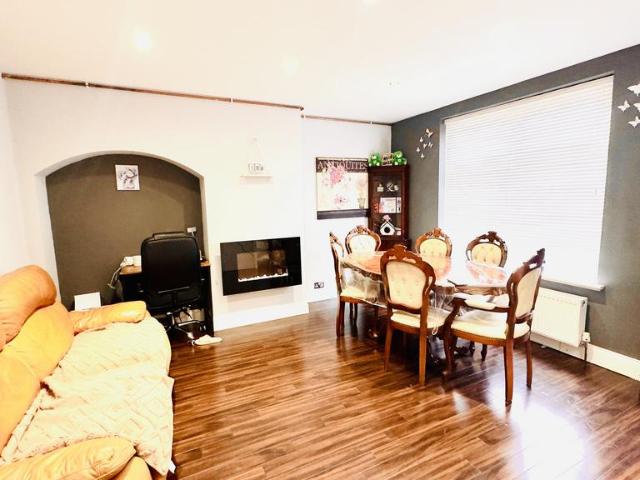 House for rent in Becontree, Greater London
