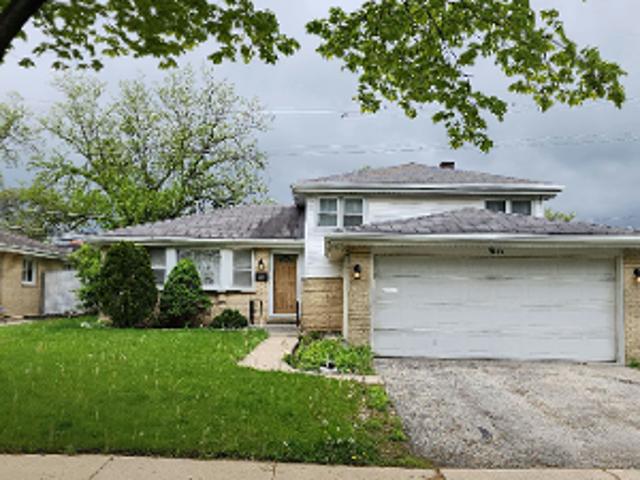 House for sale in Des Plaines, Illinois